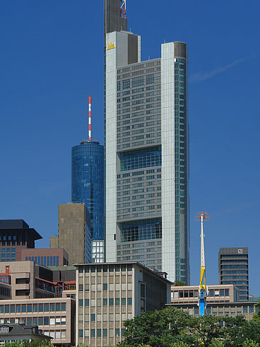 Commerzbank mit Maintower Fotos