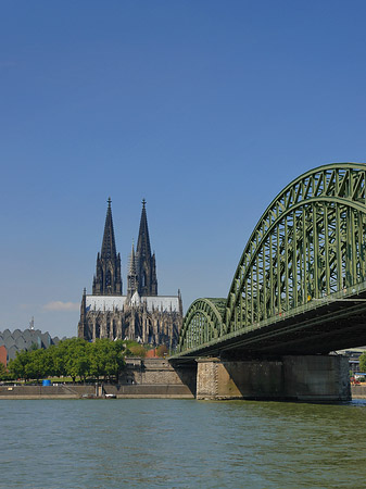 Hohenzollernbrücke am Kölner Dom