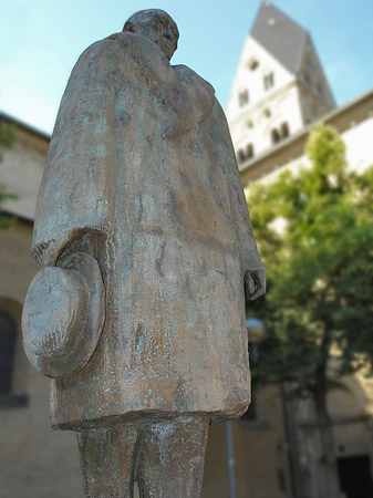 Statue von Konrad Adenauer