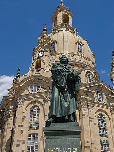 Frauenkirche und Lutherdenkmal Foto 