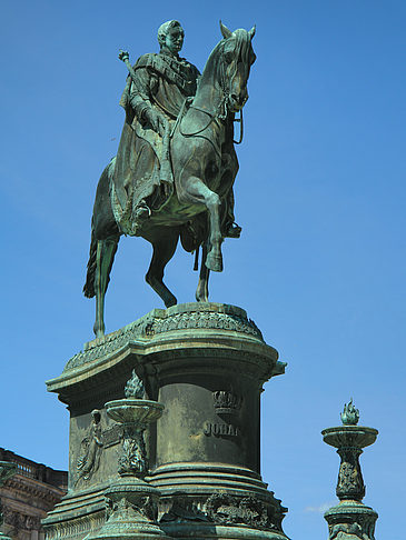 Foto König-Johann-Statue