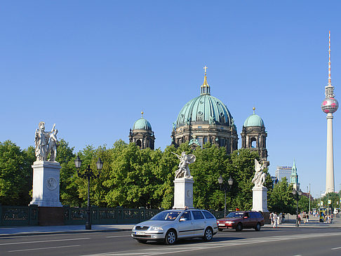 Foto Berliner Dom mit Fernsehturm - Berlin