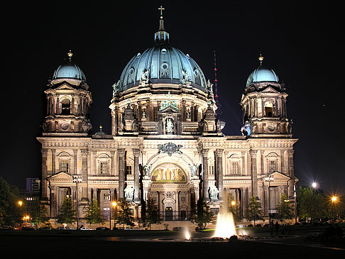 Fotos Berliner Dom bei Nacht | Berlin