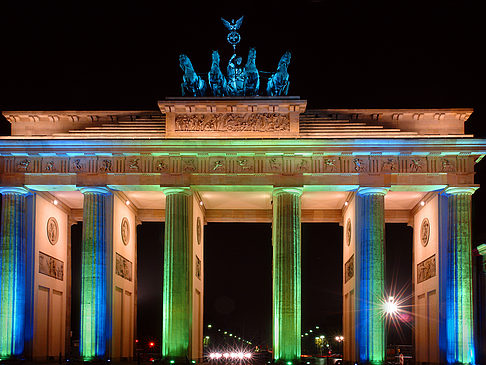 Brandenburger Tor bei Nacht Fotos