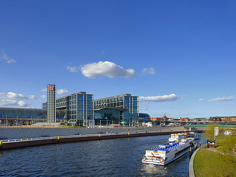 Blick auf den Hauptbahnhof Foto 