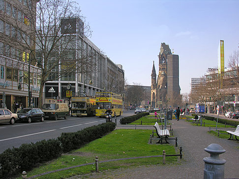 Foto Tauentzien und Gedächtniskirche - Berlin