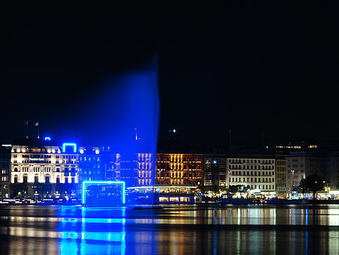 Foto Fontäne auf der Binnenalster - Hamburg