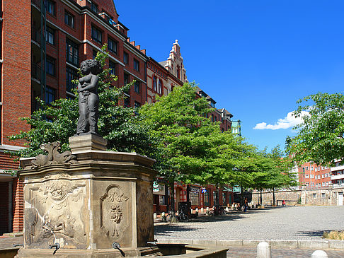 Fischmarktbrunnen Minerva Fotos