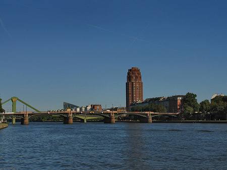 Main Plaza und Untermainbrücke Fotos