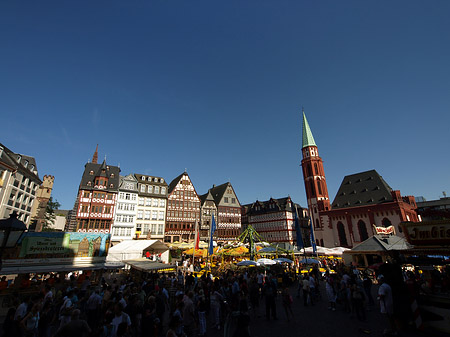 Römerberg mit Nikolaikirche Foto 