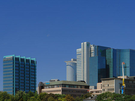 Foto Schweizer National mit Dresdner Bank