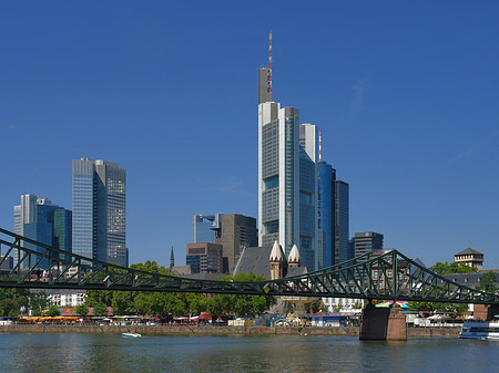 Fotos Skyline von Frankfurt mit eisernem Steg | Frankfurt am Main