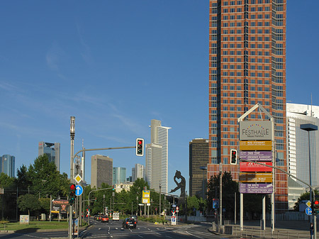 Fotos Messeturm auf der Theodor-Heuss-Allee