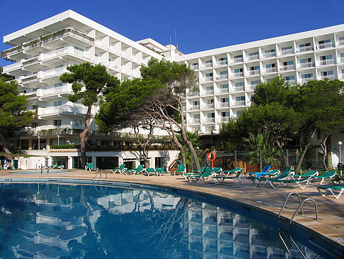 Foto Hotel mit Pool - 