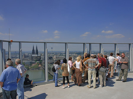 Fotos Besucher gucken auf Köln | Köln